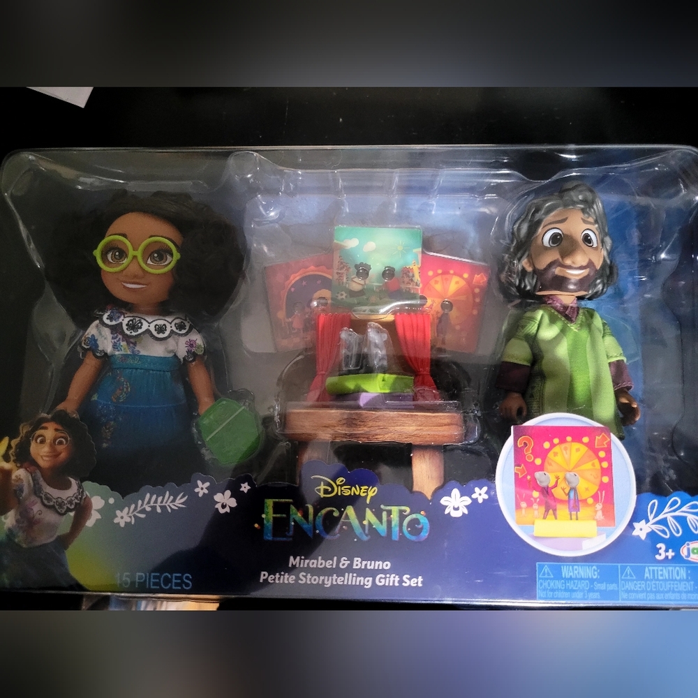 Encanto Storytelling Giftset